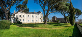 Hotels in Rochefort-Sur-Loire